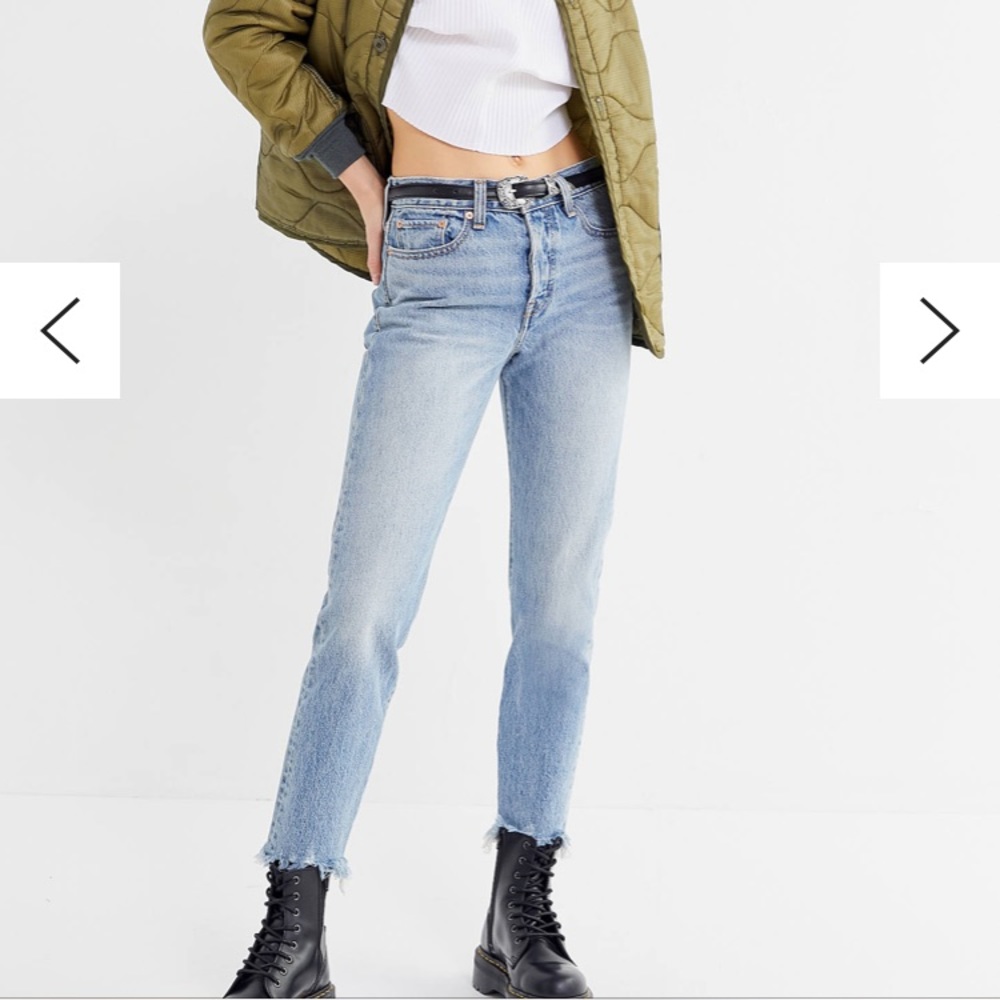 Levi’s wedgie size 27 jeans